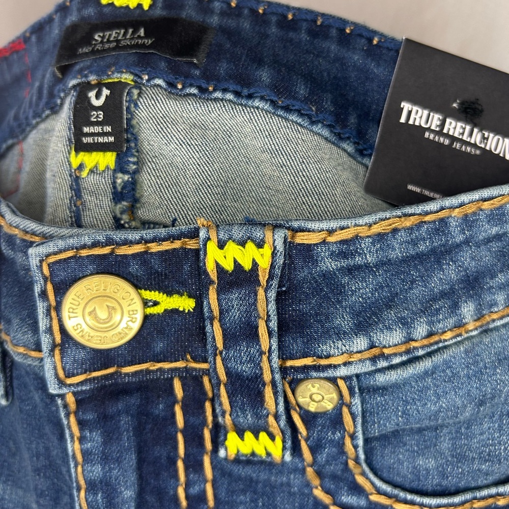 True Religion Blue Skinny Jeans with Classic Detailing - Picture 2 of 8